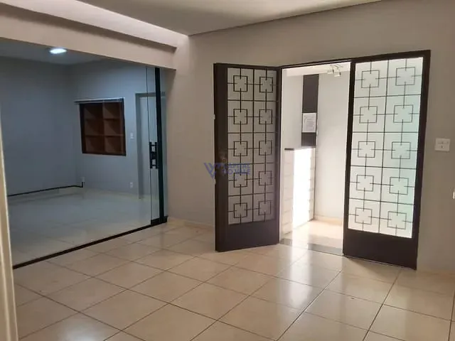 Casa para alugar, no bairro Vila Rubi em São José dos Campos
