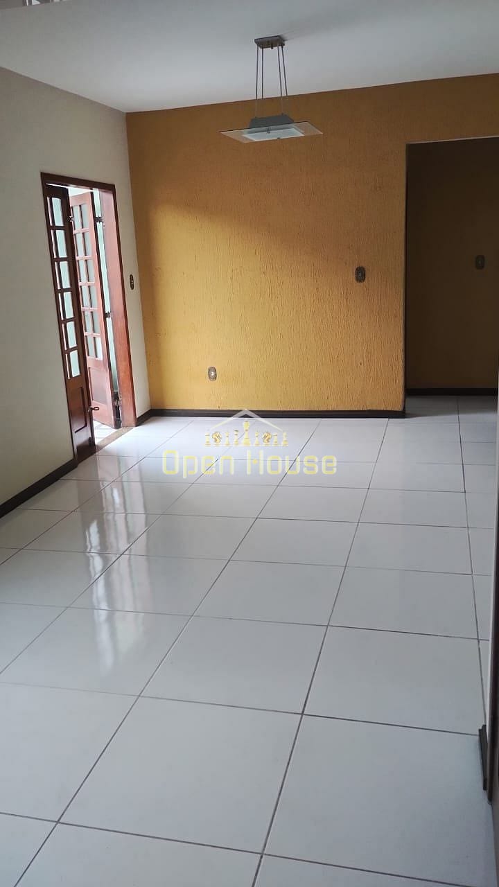 Casa, 4 quartos, 212 m² - Foto 2