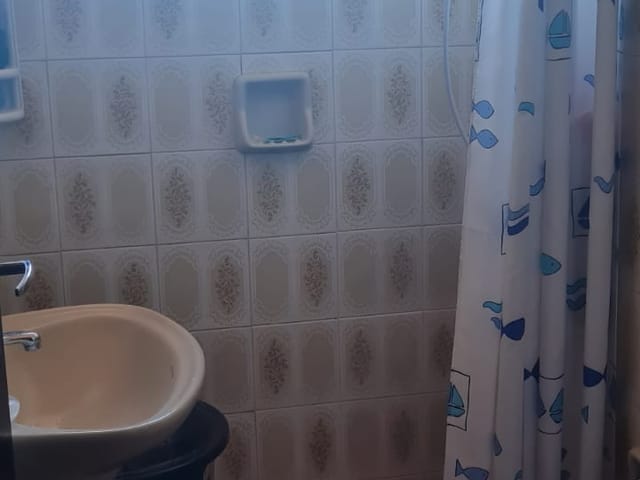 Casa com 204m² 3 quartos e 3 banheiros, à venda, no bairro Jardim Rosely em Pindamonhangaba