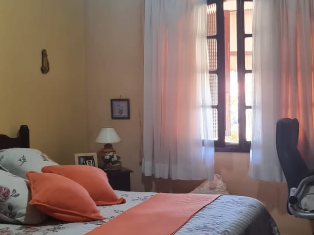 Casa com 204m² 3 quartos e 3 banheiros, à venda, no bairro Jardim Rosely em Pindamonhangaba