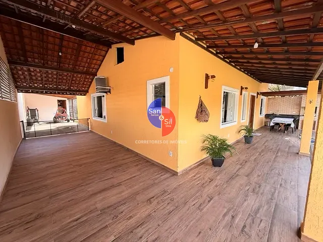 Casa com 365m² 3 quartos e 2 banheiros, à venda, no bairro Iconha em Guapimirim