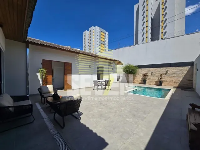 Casa com 600m² 4 quartos e 5 banheiros, à venda, no bairro Vila Aviação em Bauru