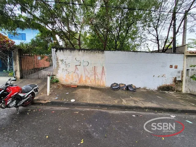Casa com 450m² 1 quarto e 1 banheiro, à venda, no bairro Jardim de Éden em Nova Odessa