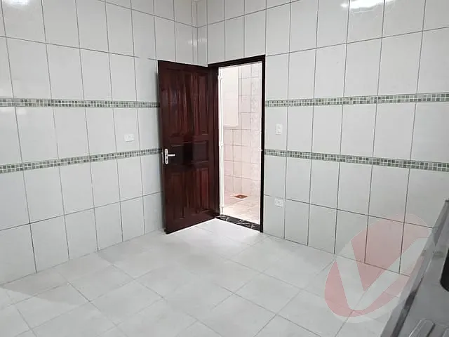 Casa com 135m² 2 quartos e 1 banheiro, à venda, no bairro Maracanã em Praia Grande
