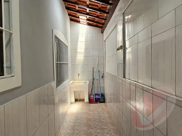 Casa com 135m² 2 quartos e 1 banheiro, à venda, no bairro Maracanã em Praia Grande
