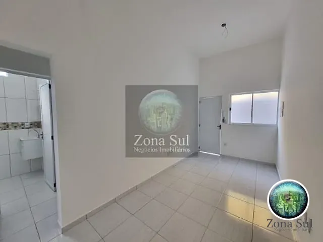 Casa com 47m² 2 quartos e 1 banheiro, à venda, no bairro Vossoroca em Votorantim