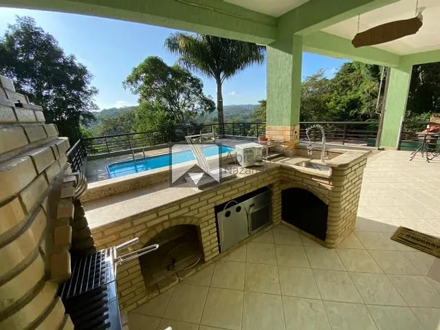 Casa com 450m² 4 quartos e 4 banheiros, à venda, no bairro Sapê em Niterói