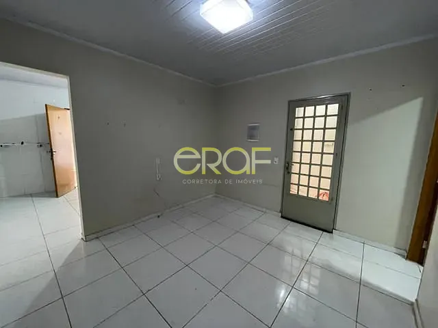 Casa 2 quartos e 2 banheiros, à venda, no bairro Setor ferroviario em Formosa