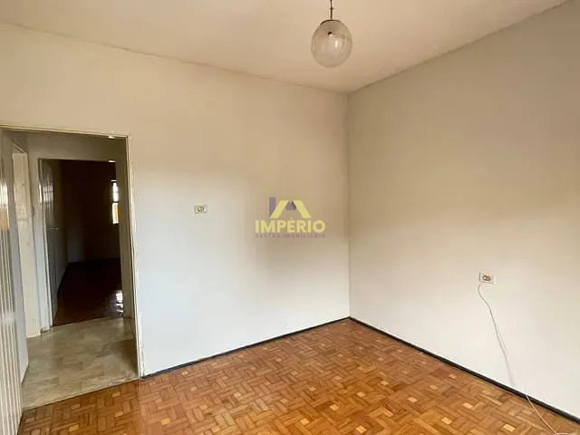 Casa com 245m² 2 quartos e 2 banheiros, para alugar, no bairro Centro em Salto