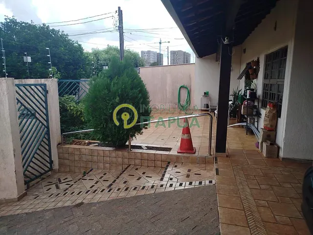 Casa com 364m² 4 quartos e 3 banheiros, à venda, no bairro San Izidro em Londrina