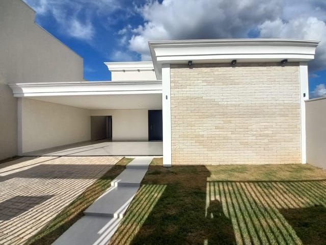 Casa com 352m² 3 quartos e 1 banheiro, à venda, no bairro Aquarela das Artes em Sinop