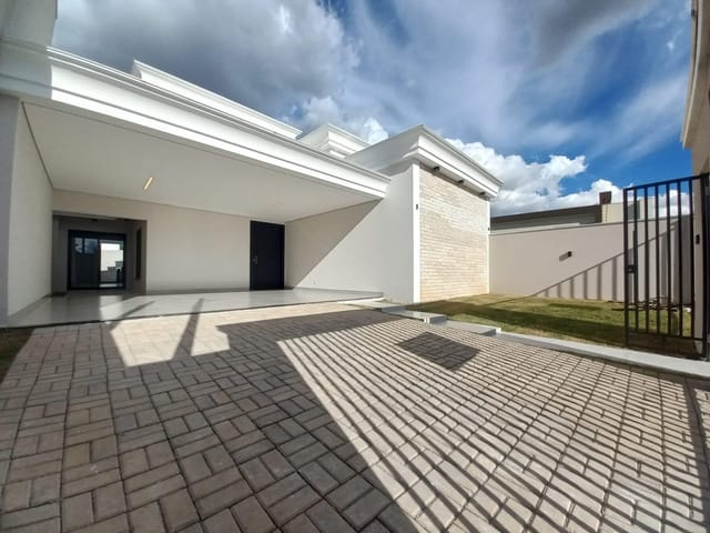 Casa com 352m² 3 quartos e 1 banheiro, à venda, no bairro Aquarela das Artes em Sinop