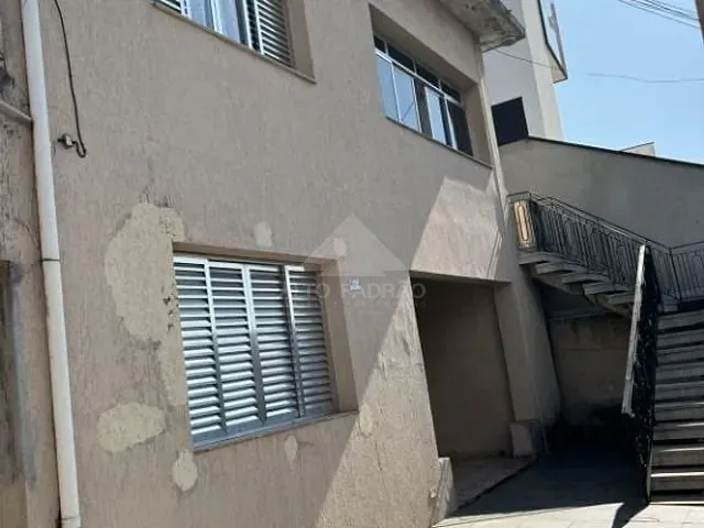 Casa com 300m² 3 quartos e 2 banheiros, à venda, no bairro Matriz em Mauá