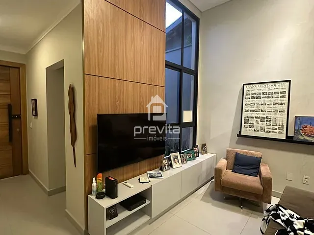 Casa com 250m² 3 quartos e 3 banheiros, à venda, no bairro Independência em Taubaté