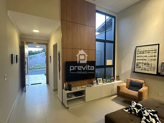 Casa com 250m² 3 quartos e 3 banheiros, à venda, no bairro Independência em Taubaté