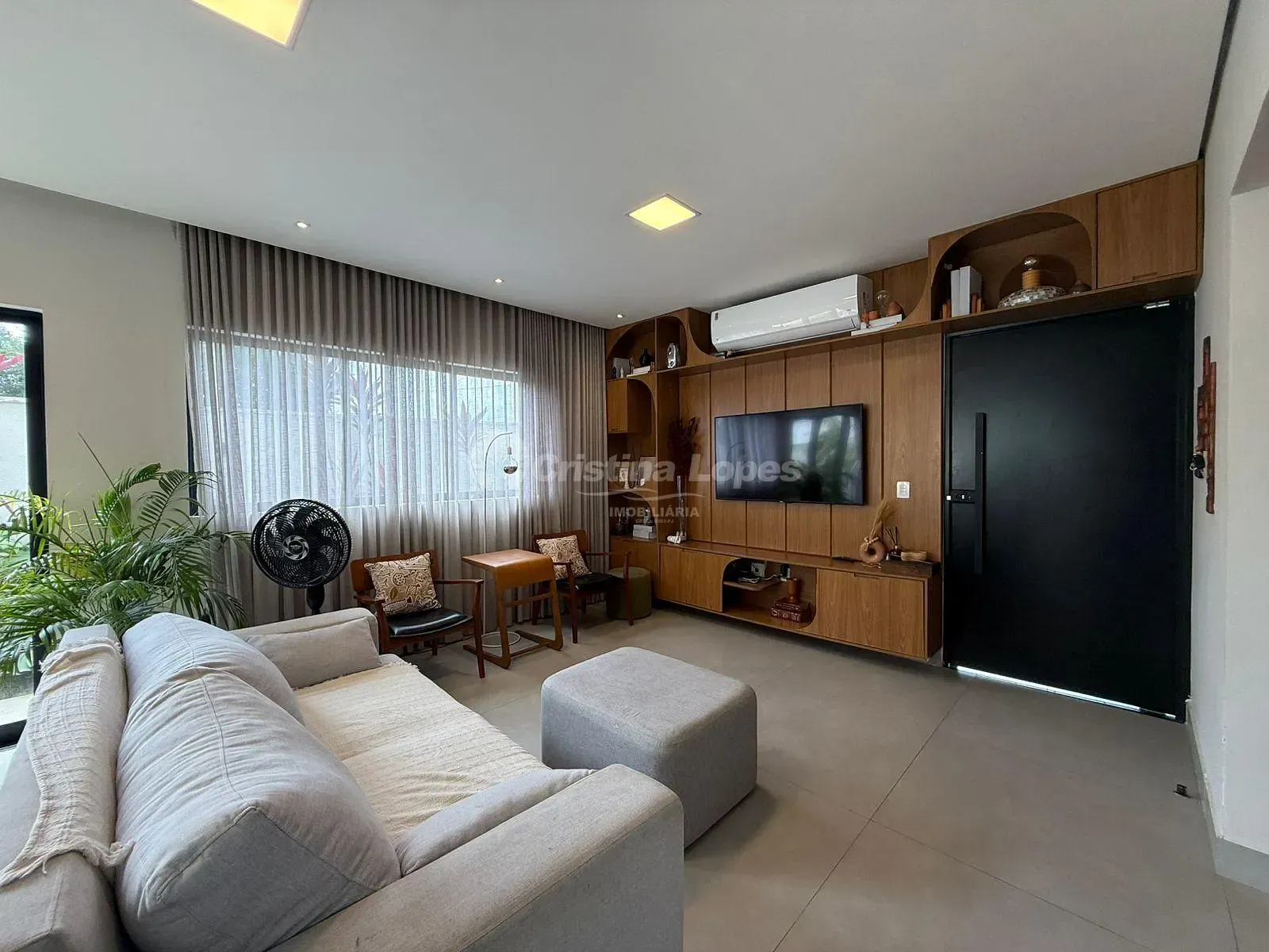 Casa, 4 quartos, 187 m² - Foto 1