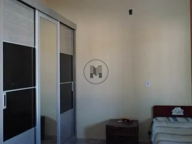 Casa com 180m² 3 quartos e 2 banheiros, à venda, no bairro Vila Hepacare em Lorena