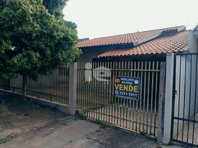 Casa 3 quartos e 2 banheiros, à venda, no bairro Jardim Monte Carlo em Rolândia