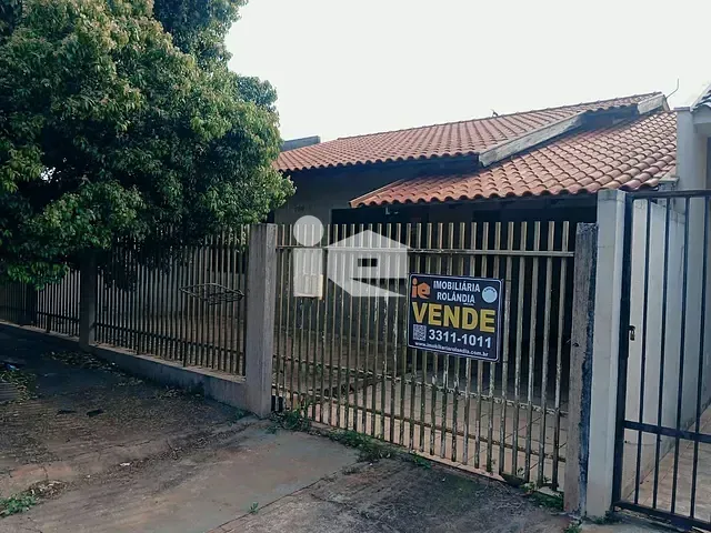 Casa 3 quartos e 2 banheiros, à venda, no bairro Jardim Monte Carlo em Rolândia
