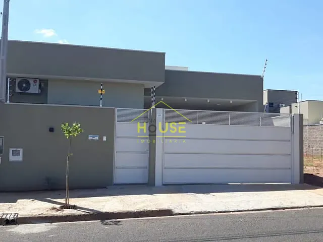 Casa com 230m² 3 quartos e 3 banheiros, à venda, no bairro Pozzobon em Votuporanga