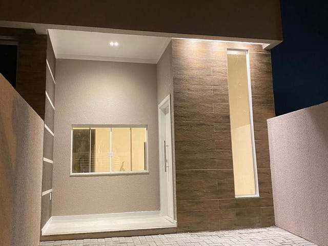 Casa com 95m² 2 quartos e 2 banheiros, à venda, no bairro Alto São Bento em Itapema