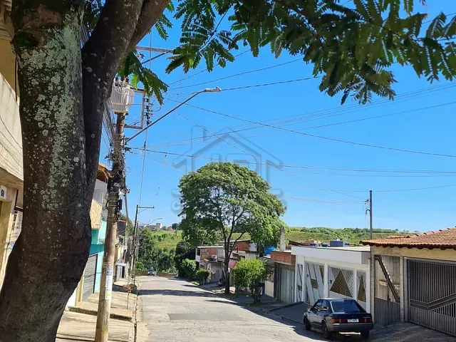 Casa com 120m² 4 quartos e 2 banheiros, à venda, no bairro Vila Nova Mauá em Mauá