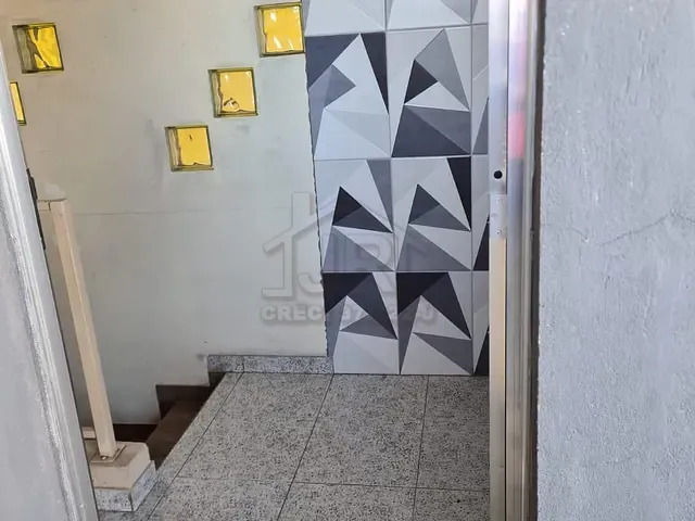 Casa com 120m² 4 quartos e 2 banheiros, à venda, no bairro Vila Nova Mauá em Mauá