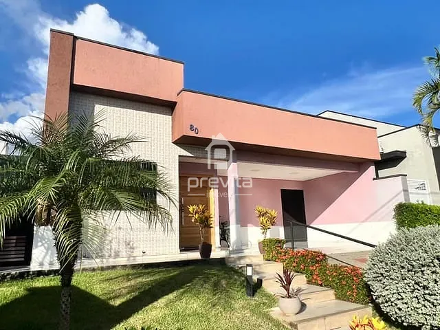 Casa com 300m² 3 quartos e 4 banheiros, à venda, no bairro Piracangaguá em Taubaté