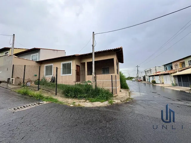 Casa 2 quartos e 1 banheiro, à venda, no bairro Roma em Volta Redonda