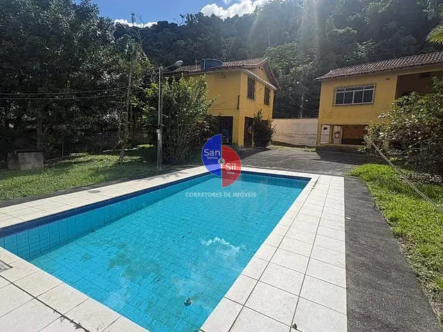 Casa com 1740m² 3 quartos e 1 banheiro, à venda, no bairro São Lourenço (Guia de Pacobaíba) em Magé