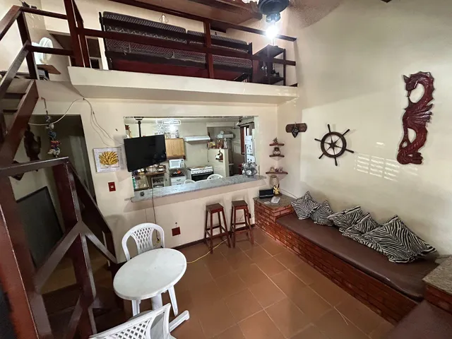 Casa 2 quartos e 2 banheiros, para alugar, no bairro Peró em Cabo Frio