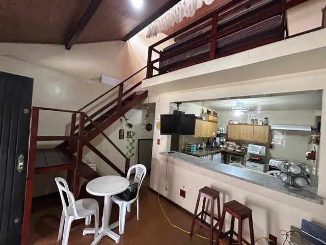 Casa 2 quartos e 2 banheiros, para alugar, no bairro Peró em Cabo Frio