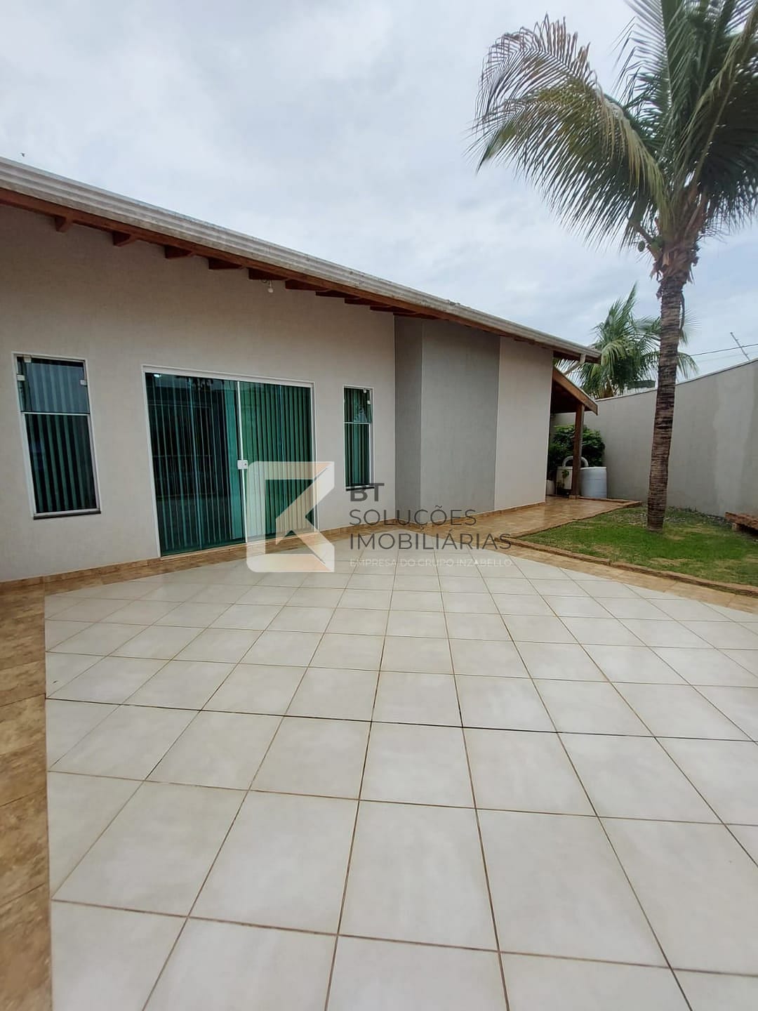 Casa, 3 quartos, 217 m² - Foto 2
