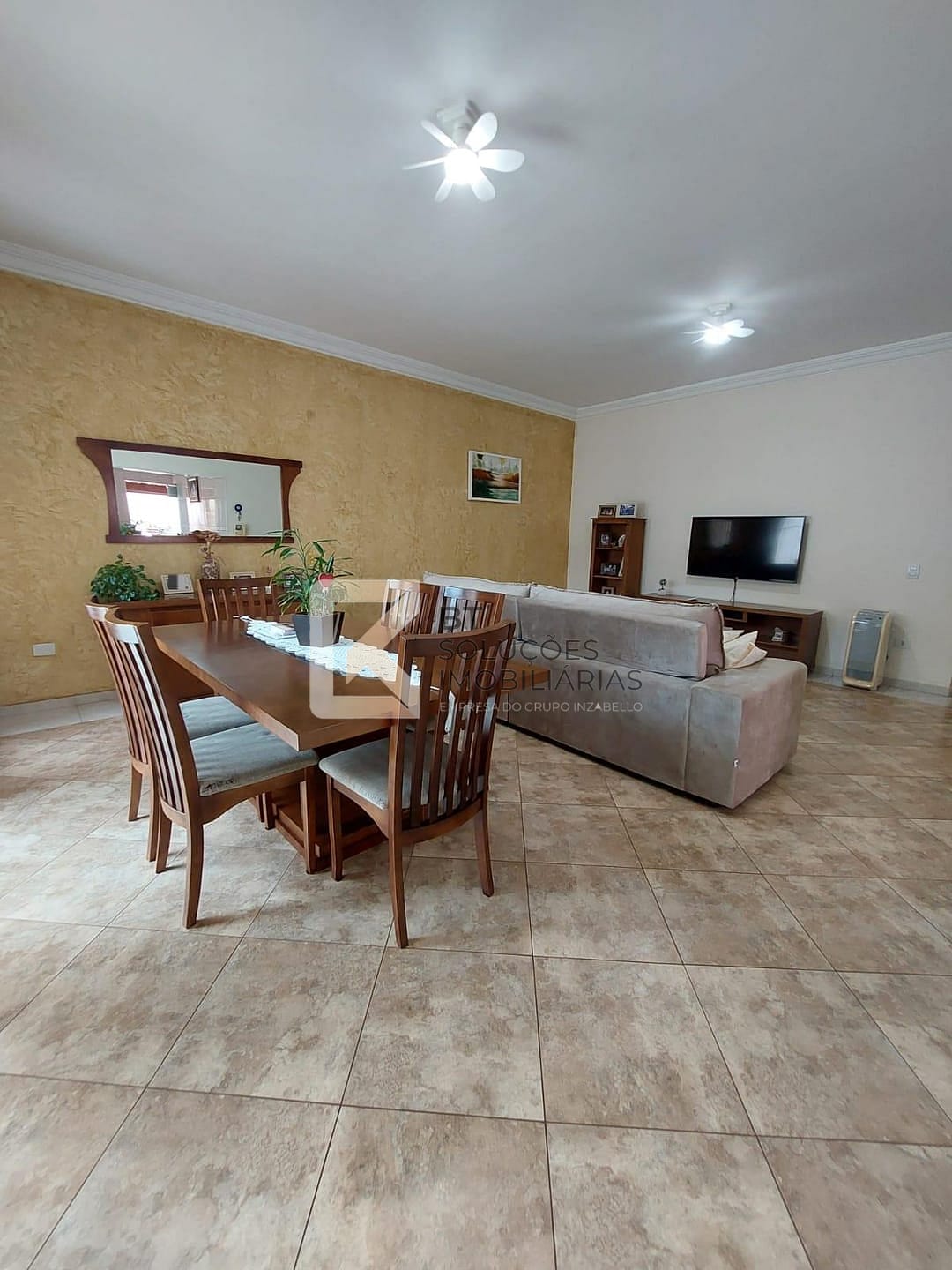 Casa, 3 quartos, 217 m² - Foto 4