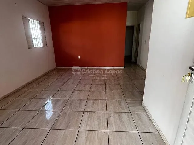 Casa com 300m² 3 quartos e 2 banheiros, à venda, no bairro Angelim em Teresina