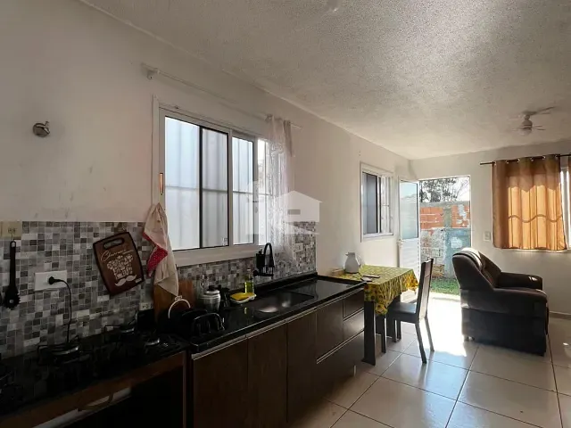 Casa 2 quartos e 1 banheiro, à venda, no bairro Cj Habitacional Aida Nogueira em Rolândia