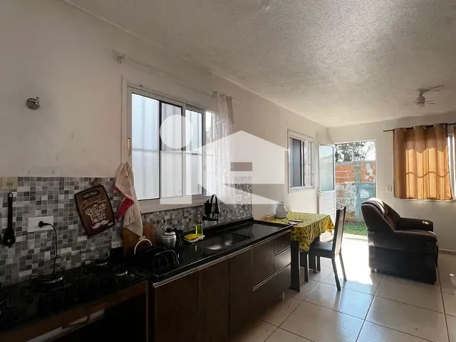 Casa 2 quartos e 1 banheiro, à venda, no bairro Cj Habitacional Aida Nogueira em Rolândia