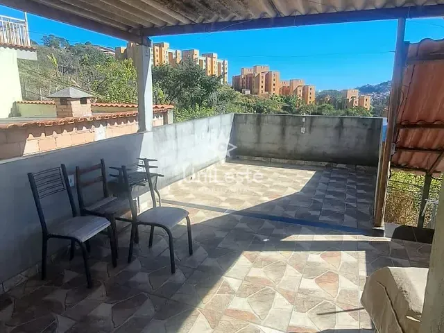 Casa 2 quartos e 3 banheiros, à venda, no bairro Taquaril em Belo Horizonte