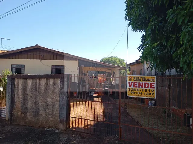 Casa 2 quartos e 1 banheiro, à venda, no bairro Jardim Novo Horizonte em Rolândia