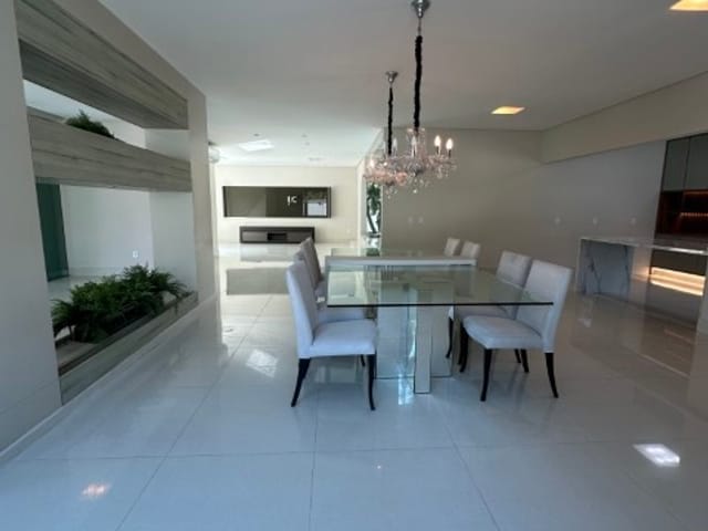 Casa com 1441m² 4 quartos e 5 banheiros, à venda, no bairro Casa Branca em Itapema