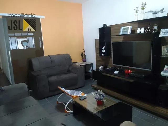 Casa com 250m² 3 quartos e 3 banheiros, à venda, no bairro Jardim Shangri-lá em Caçapava
