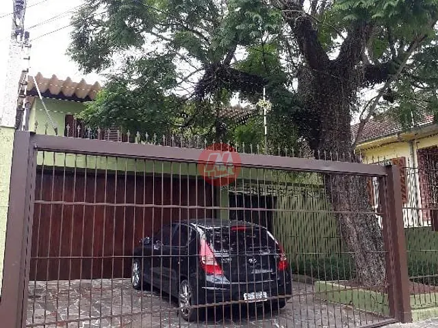 Casa com 468m² 3 quartos e 2 banheiros, à venda, no bairro Santana em Porto Alegre