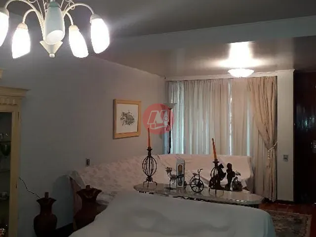 Casa com 468m² 3 quartos e 2 banheiros, à venda, no bairro Santana em Porto Alegre