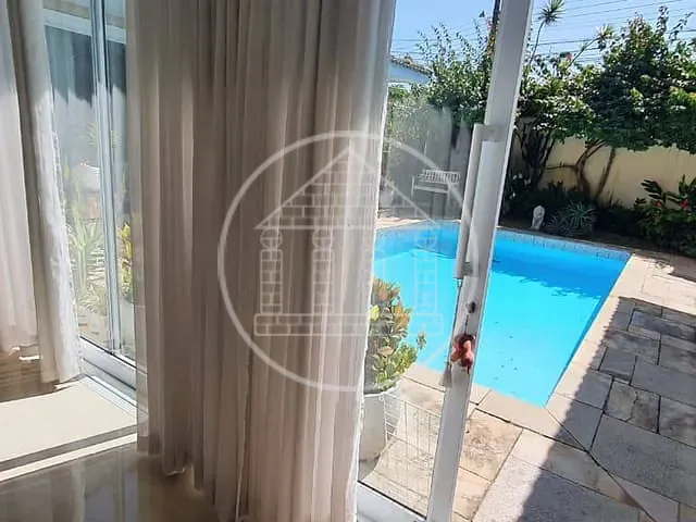 Casa 3 quartos e 4 banheiros, à venda, no bairro Interlagos em São Paulo