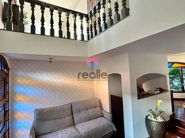 Casa 6 quartos e 2 banheiros, à venda, no bairro Esplanada em Belo Horizonte