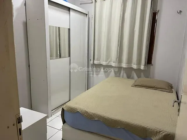 Casa com 300m² 3 quartos e 2 banheiros, à venda, no bairro Vale Quem Tem em Teresina
