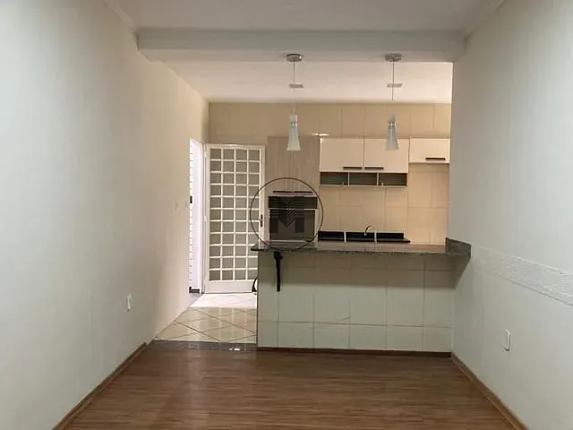 Casa com 300m² 3 quartos e 2 banheiros, à venda, no bairro Jardim Esplanada em Guaratinguetá