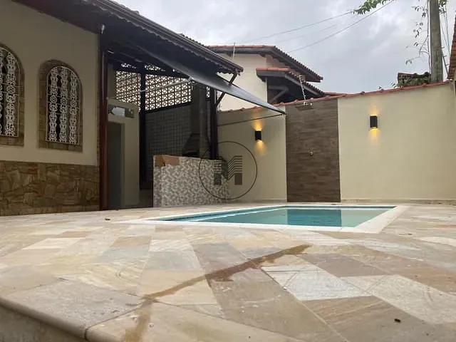 Casa com 300m² 3 quartos e 2 banheiros, à venda, no bairro Jardim Esplanada em Guaratinguetá