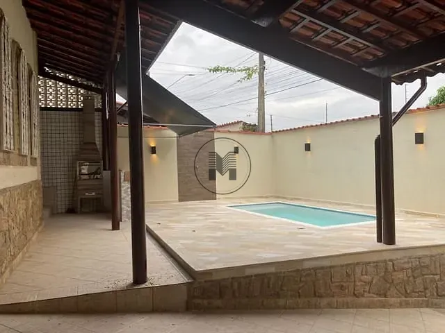 Casa com 300m² 3 quartos e 2 banheiros, à venda, no bairro Jardim Esplanada em Guaratinguetá