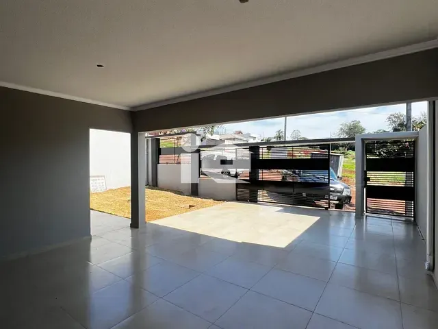 Casa 3 quartos e 3 banheiros, à venda, no bairro Jardim Moriá em Rolândia